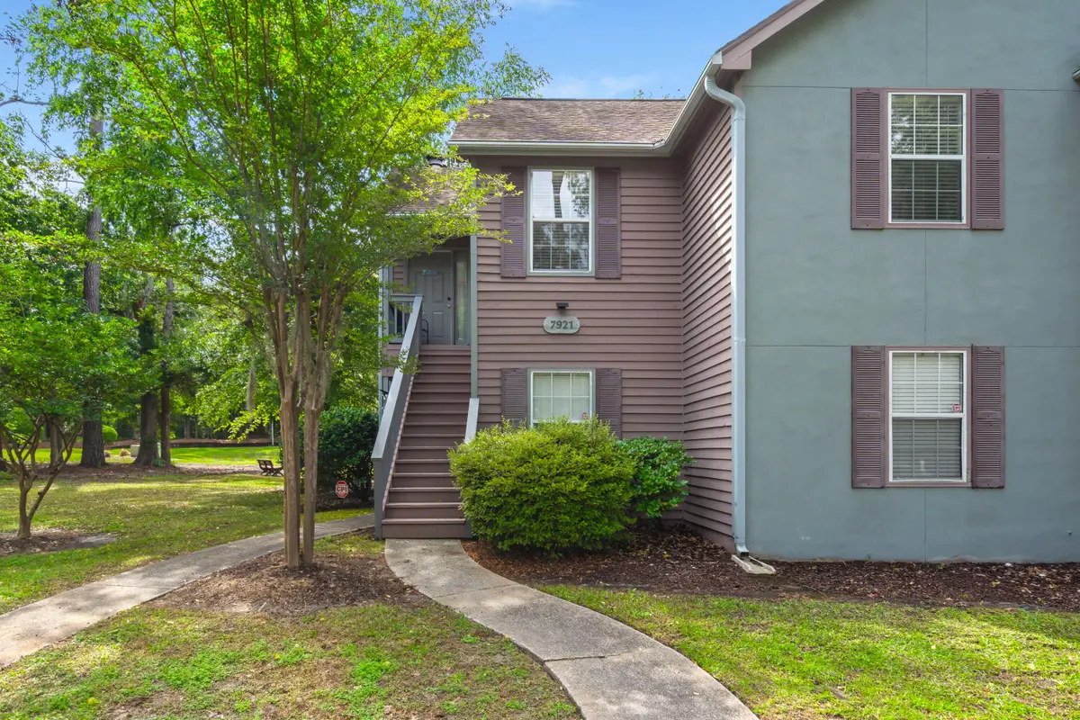 7921 Cricket Court #305 E, North Charleston, SC 29418 - Image #1