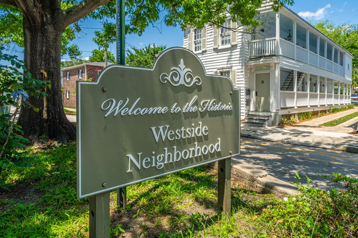 200 Fishburne Street, Charleston, SC 29403 - Image #1