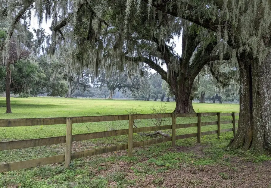 33 Middleton Oaks Road, Charleston, SC 29414 - Image #2