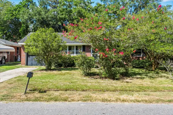 5810 Chaucer Drive, Hanahan, SC 29410