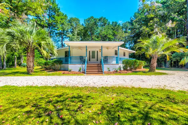 141 Meredith Drive, Eutawville, SC 29048