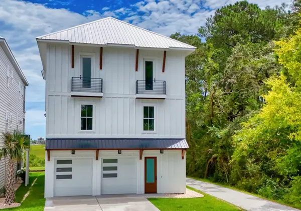 42 Enclave Place, Pawleys Island, SC 29585