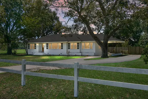 1758 Mendel Rivers Road, Saint Stephen, SC 29479