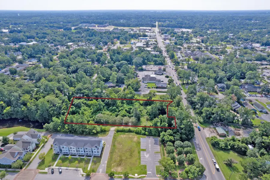 325 W 5th N Street, Summerville, SC 29483 - Image #3