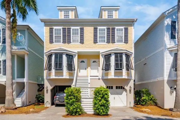 116 W 2nd Street, Folly Beach, SC 29439