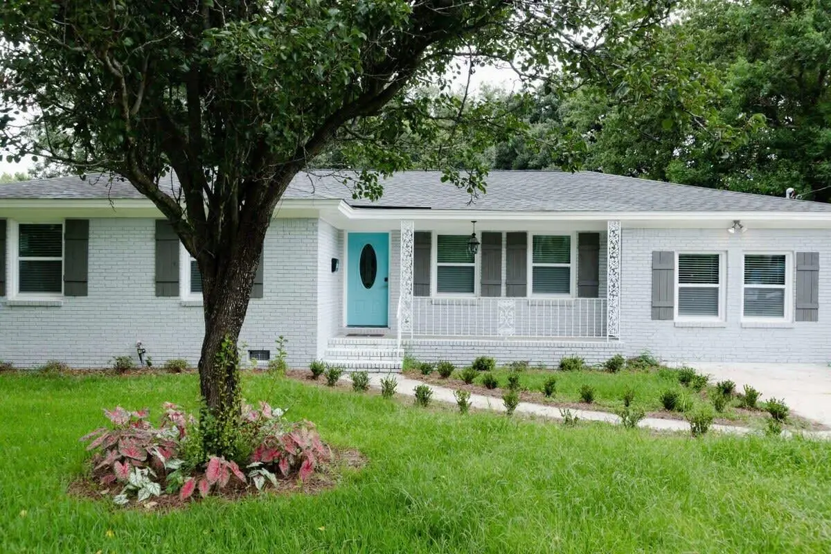 5917 Hagood Avenue, Hanahan, SC 29410 - Image #1