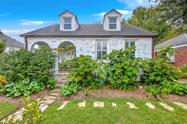 699 Savannah Highway, Charleston, SC 29407