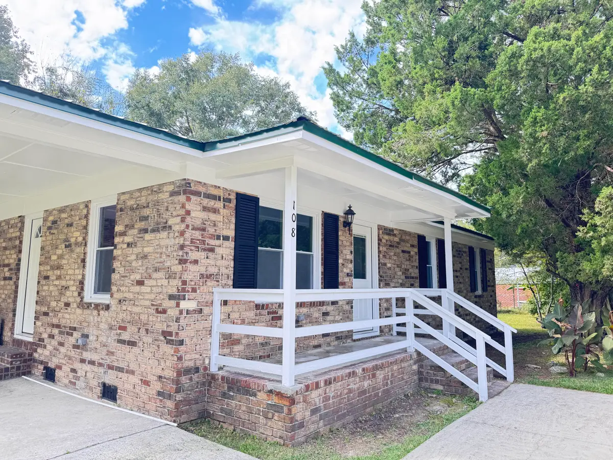 108 Franklin Street, Walterboro, SC 29488 - Image #1