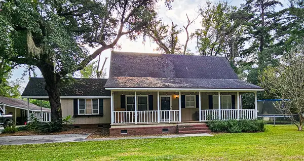 5670 Charleston Highway, Walterboro, SC 29488