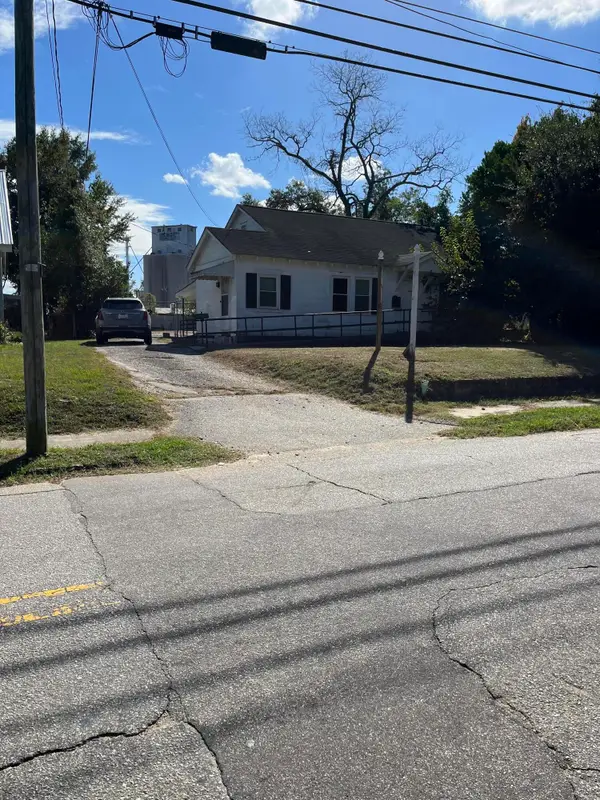 1110 Whitman, Orangeburg, SC 29115