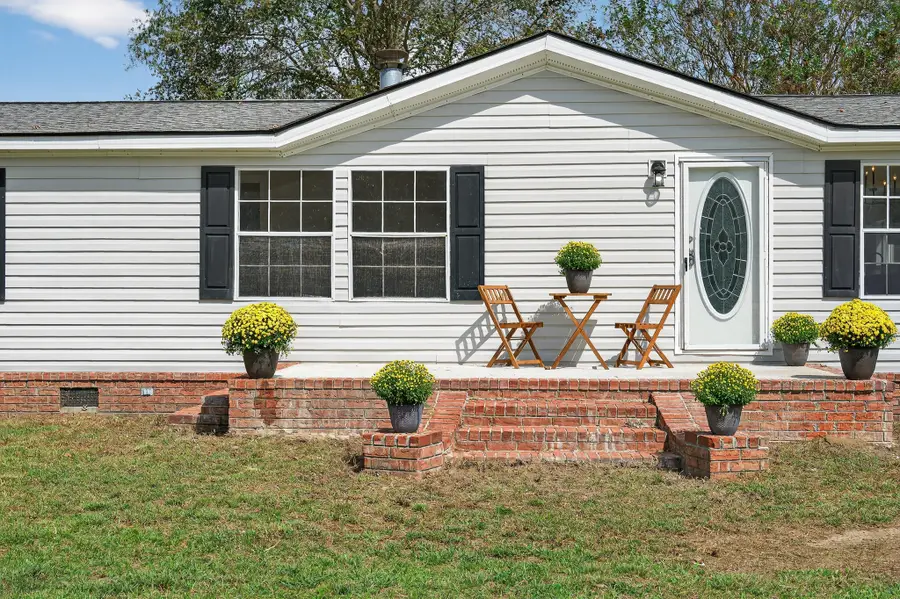 643 E Main Street, Harleyville, SC 29448 - Image #2