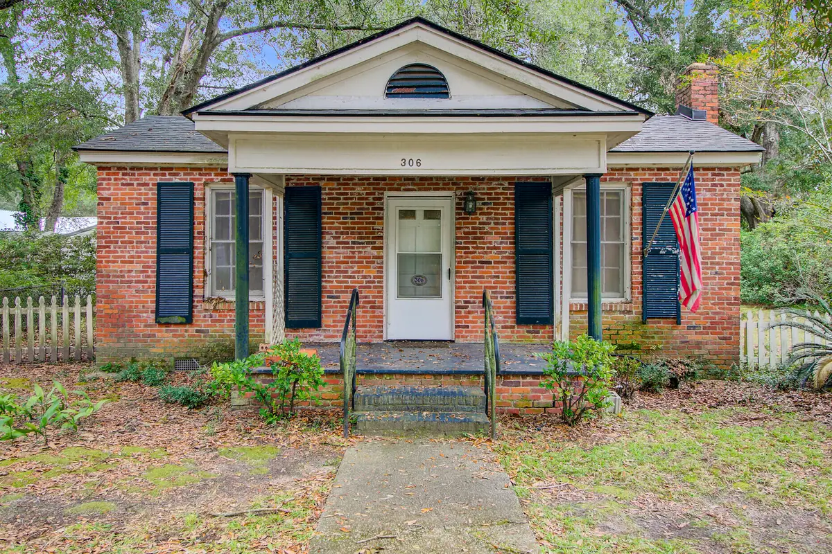 306 Perry Road, Walterboro, SC 29488 - #1