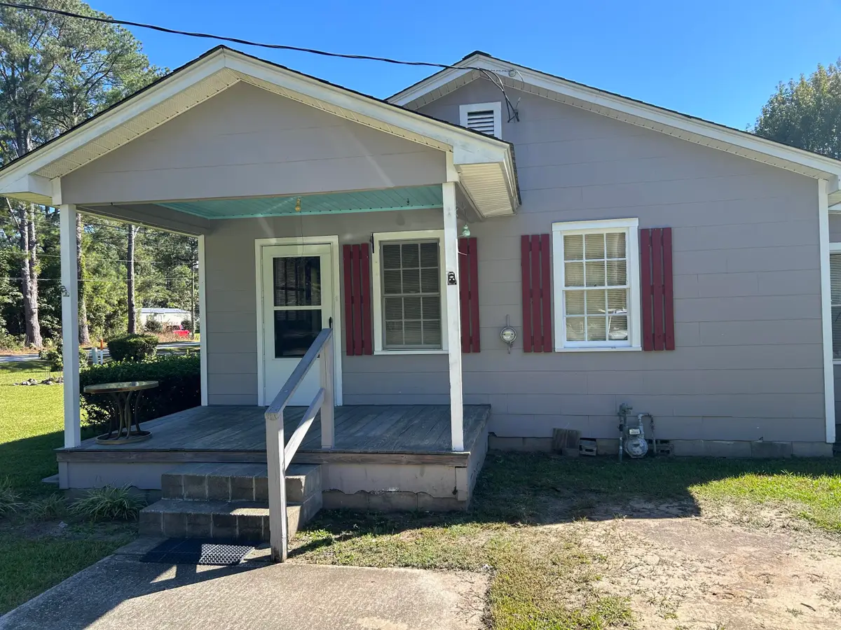 302 Hayden Street, Walterboro, SC 29488 - #1