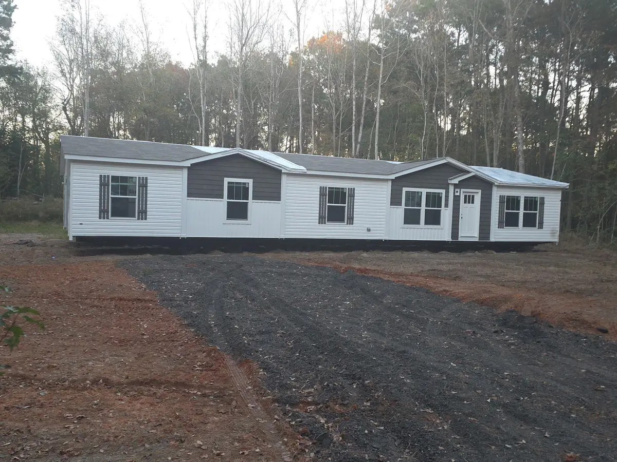 8590 Paxville Highway, Manning, SC 29102 - Image #1