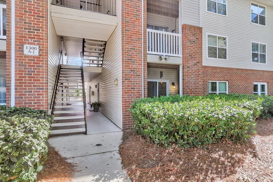 2011 N Highway 17 #1300c, Mount Pleasant, SC 29466 - Image #2