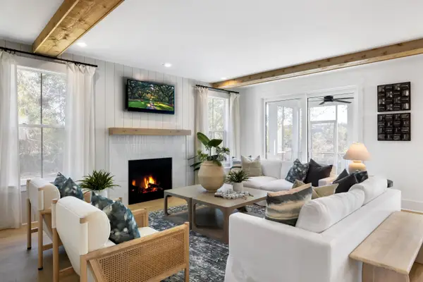 2056 Ten Point Drive, Charleston, SC 29492