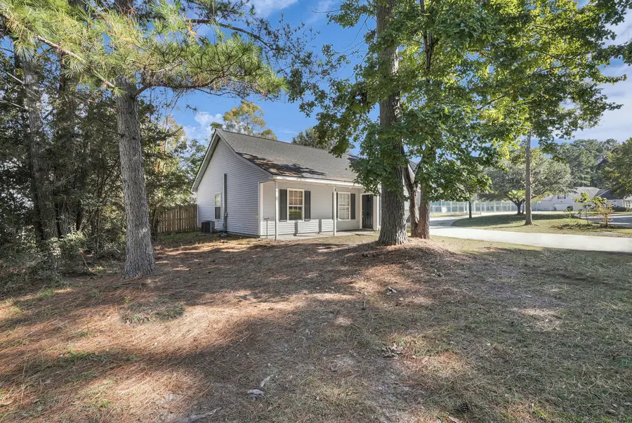 482 Courtland Drive, Summerville, SC 29486 - Image #2