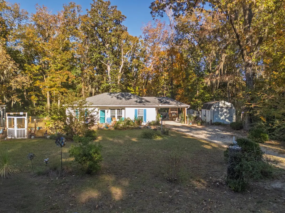882 Claussen House Drive, Edisto Island, SC 29438 - Image #1