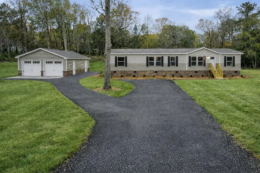 105 Martin Drive, Eutawville, SC 29048 - Image #2