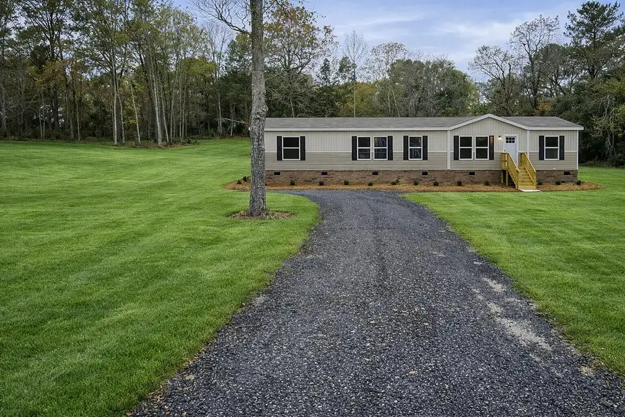 105 Martin Drive, Eutawville, SC 29048 - Image #3