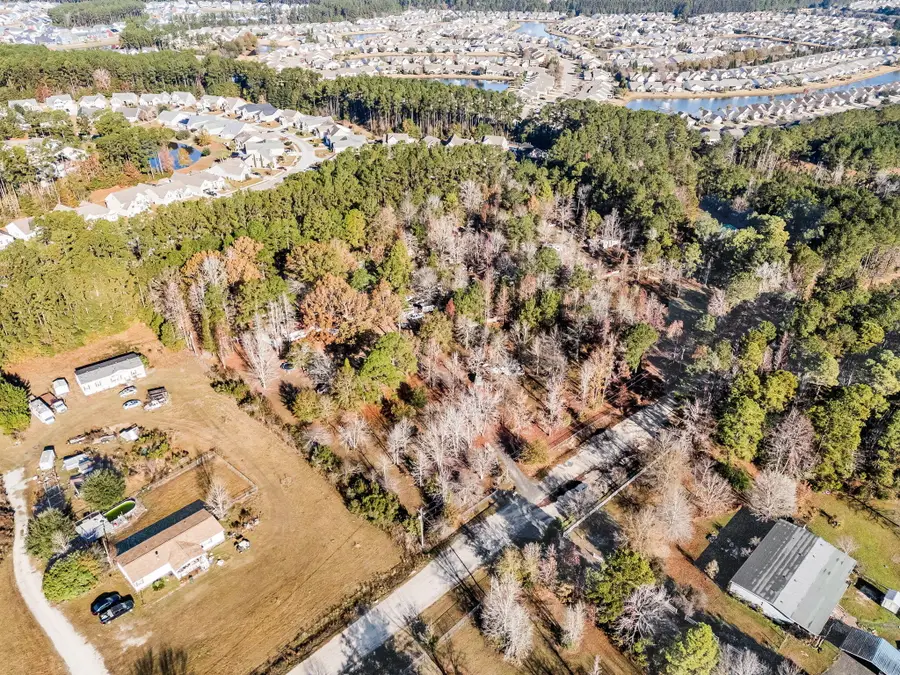 325 Winding Road, Moncks Corner, SC 29461 - Image #3