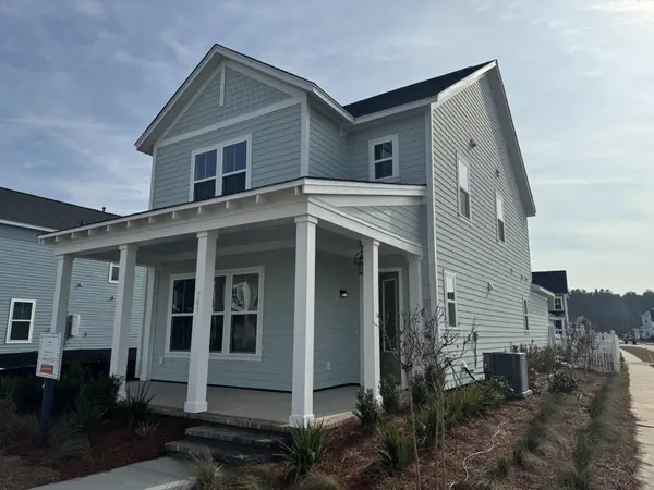 741 Blueway Avenue, Summerville, SC 29486