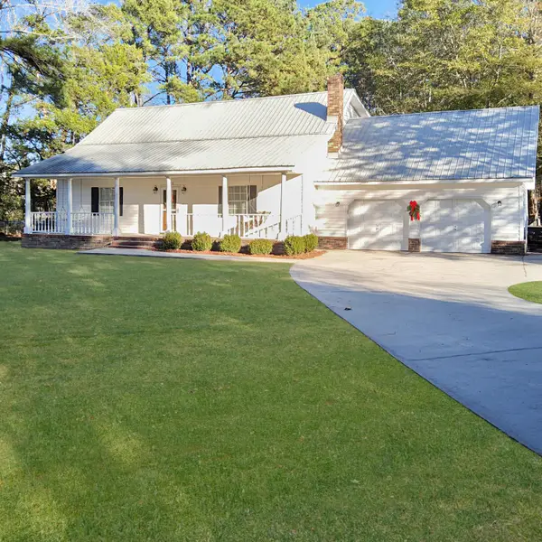 105 Jean Drive, Eutawville, SC 29048