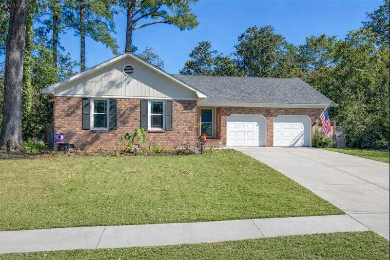 122 Dunmow Drive, Summerville, SC 29485 - #1