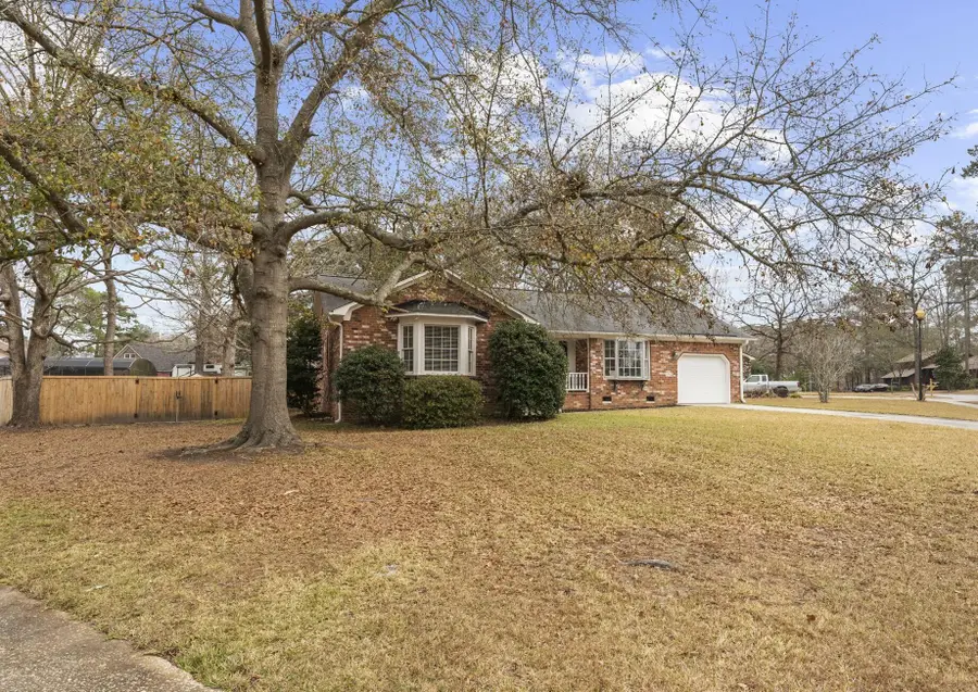 302 Chessington Circle, Summerville, SC 29485 - Image #2