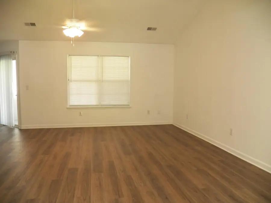 8382 Water Ash Way, North Charleston, SC 29420 - Image #3