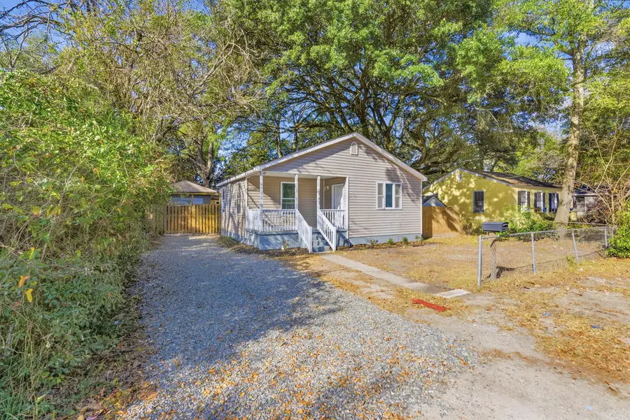 2762 E Surrey Drive, North Charleston, SC 29405 - Image #2