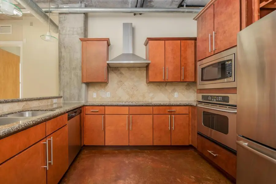 150 Bee Street #716, Charleston, SC 29401 - Image #2