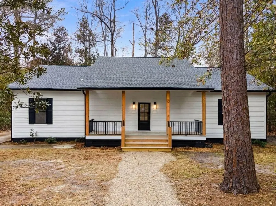 406 Center Street, Walterboro, SC 29488 - #3