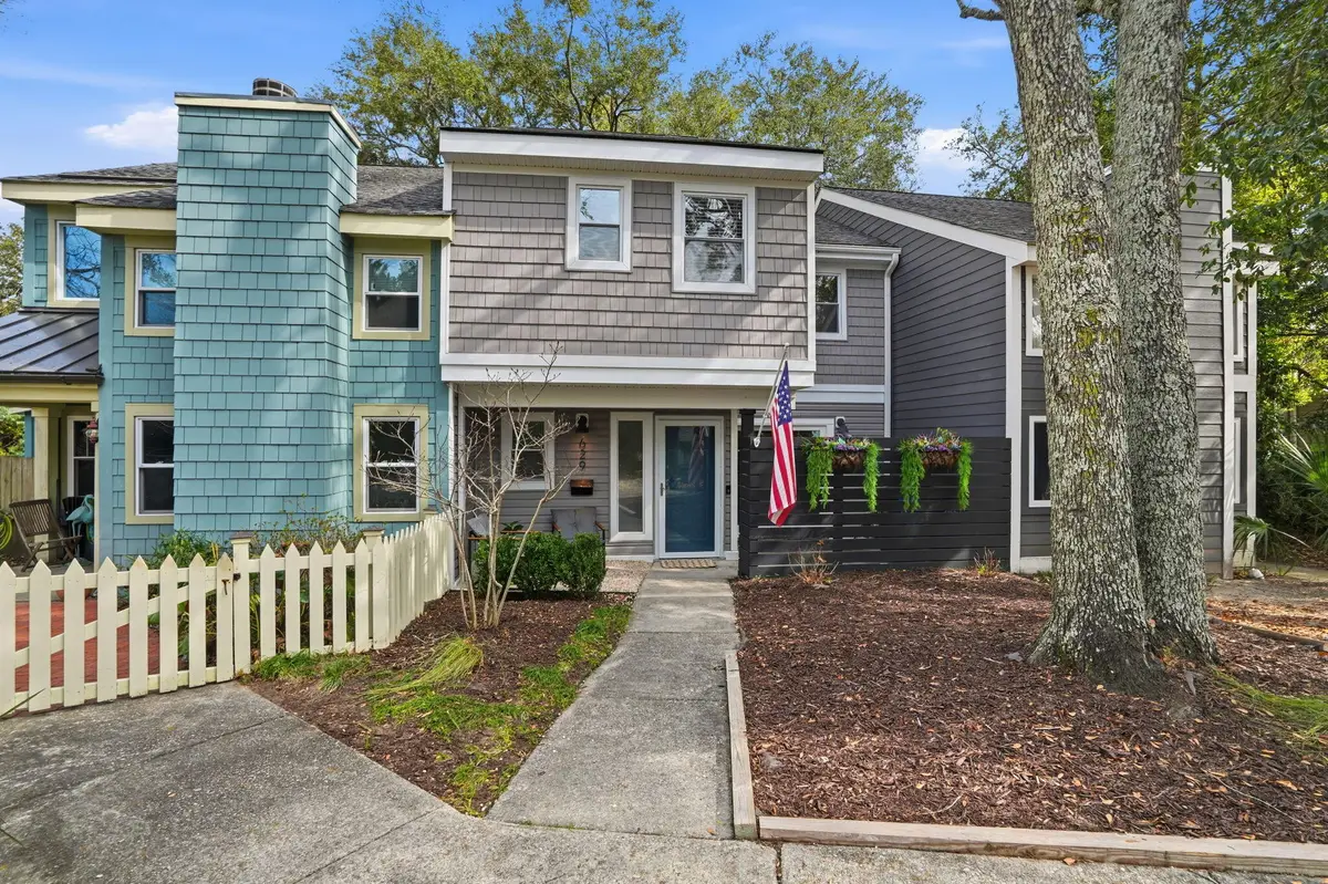 629 Bay Tree Court, Mount Pleasant, SC 29464 - Image #1