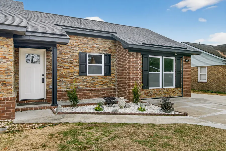 215 Horseshoe Drive, Goose Creek, SC 29445 - #3