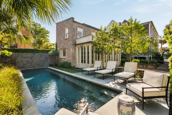 32 Society Street, Charleston, SC 29401