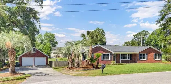 1027 E Recess Road, Hanahan, SC 29410