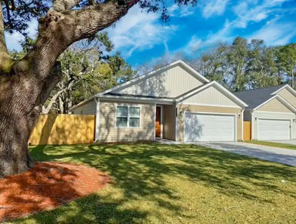 2420 Raymond Avenue, North Charleston, SC 29406