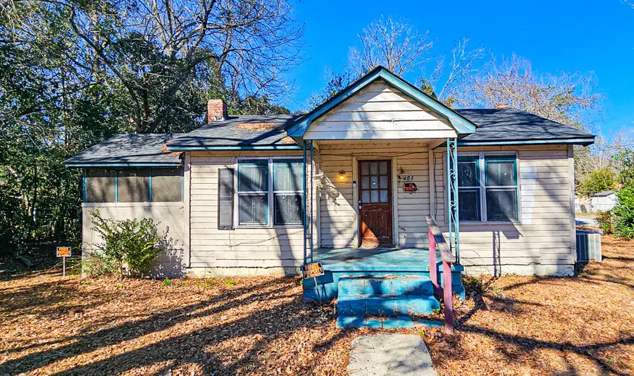 401 W Huggins Street, Manning, SC 29102 - #2