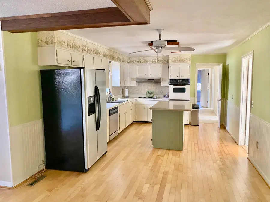 304 Greenbay Street, Walterboro, SC 29488 - #3