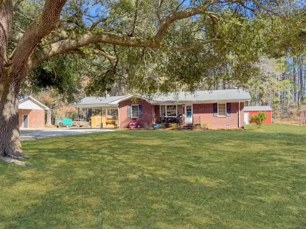 1422 Bennett Circle, Holly Hill, SC 29059