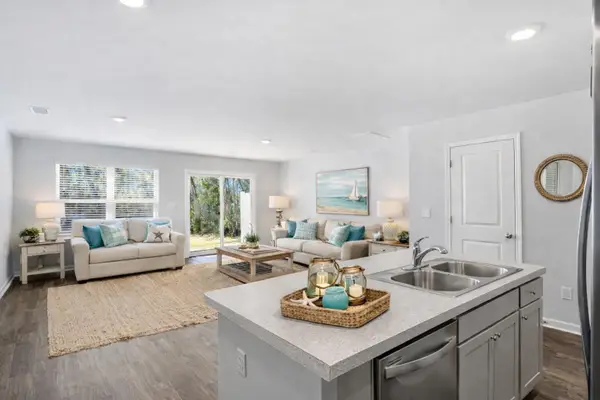 4692 Palm View Circle, North Charleston, SC 29418