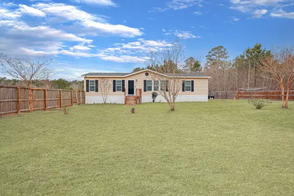 1293 Long Acre Drive, Bonneau, SC 29431