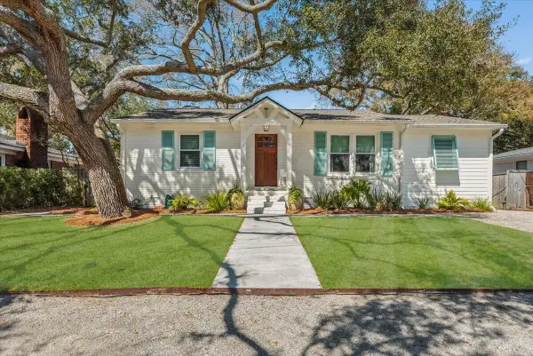 206 Freeman Street, Mount Pleasant, SC 29464