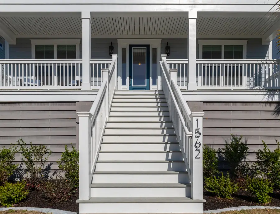 1562 N Lakeshore Drive, Mount Pleasant, SC 29466 - #2