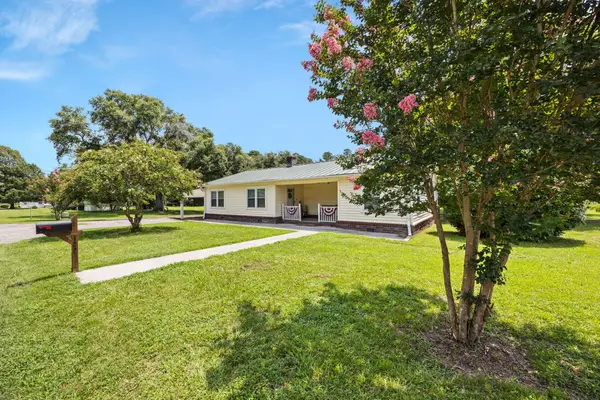 122 George Lane, Bonneau, SC 29431