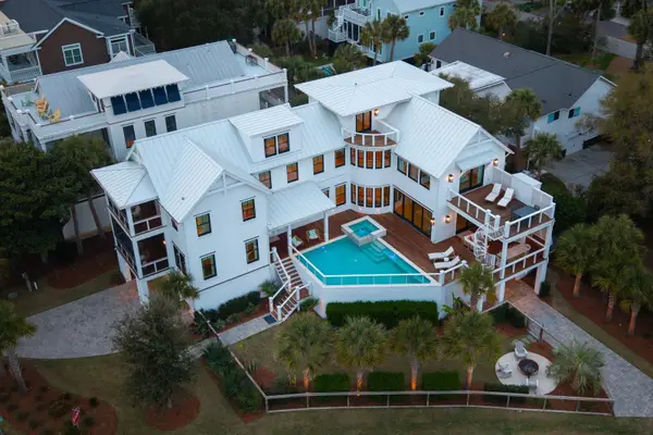 125 Charleston Boulevard, Isle of Palms, SC 29451