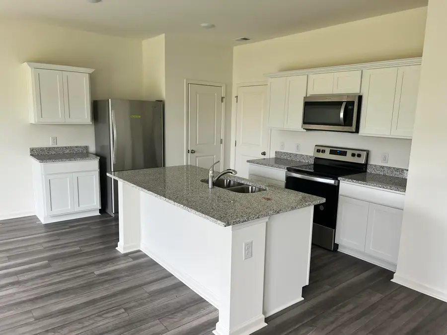 1014 Carriage Wood Circle, Ridgeville, SC 29472 - #2