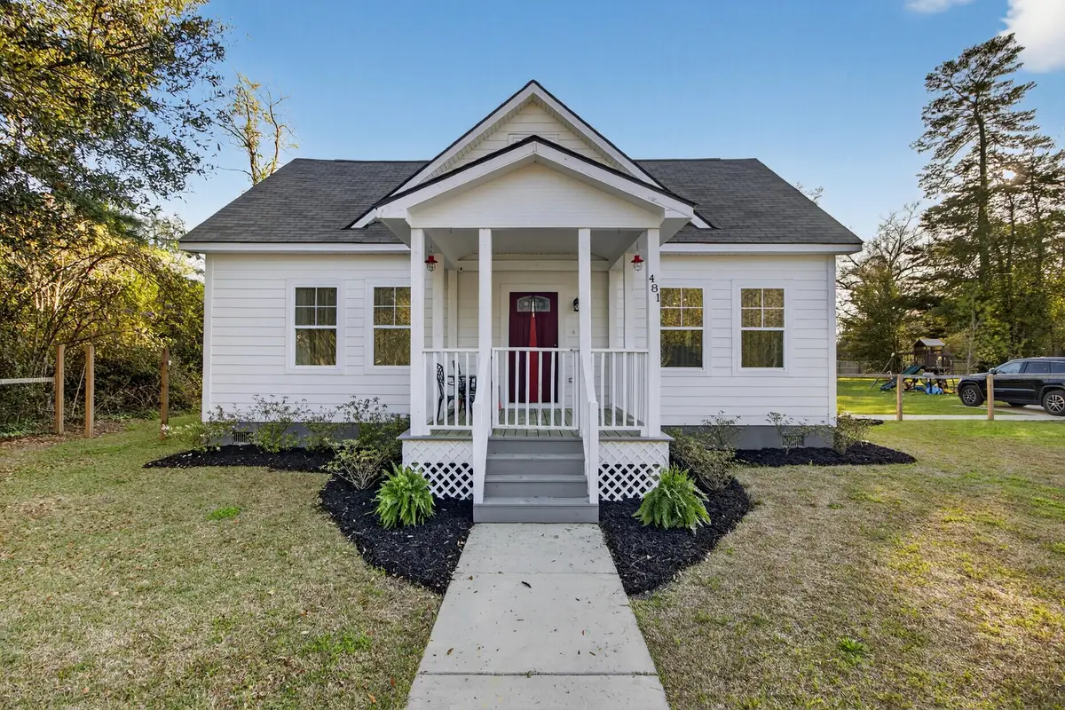 481 S Railroad Avenue, Ridgeville, SC 29472 - #1