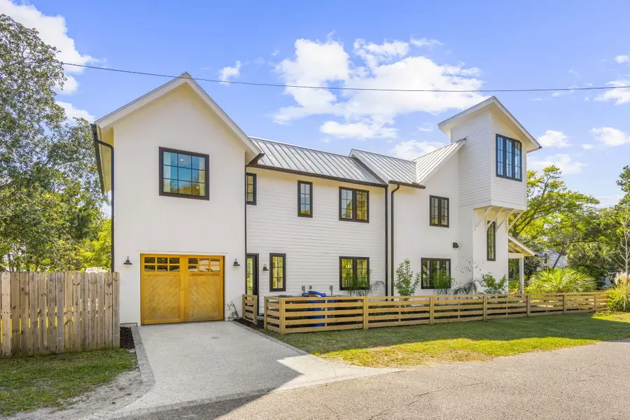 641 Palmetto Street, Mount Pleasant, SC 29464 - #3